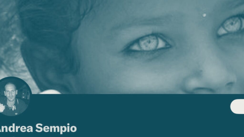 profilo psicologico di Sempio: foto di bambina dai grandi occhi postata da Andra su FB